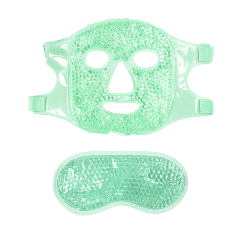 Gel eye mask detail